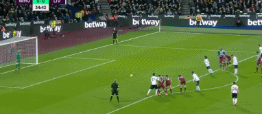 队报：雷恩17岁高中锋梅特潜力高，他选39号只因好友特尔