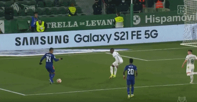 鲁尼：萨拉赫在摧毁自己在利物浦的传奇地位，做法完全错误